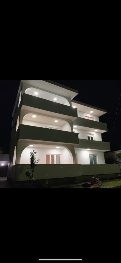 Apartments Dibra ウルツィニ エクステリア 写真